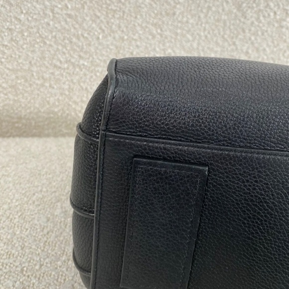 Authentic Saint Laurent Black Grained Calfskin Sac De Jour Bag - Picture 5 of 15